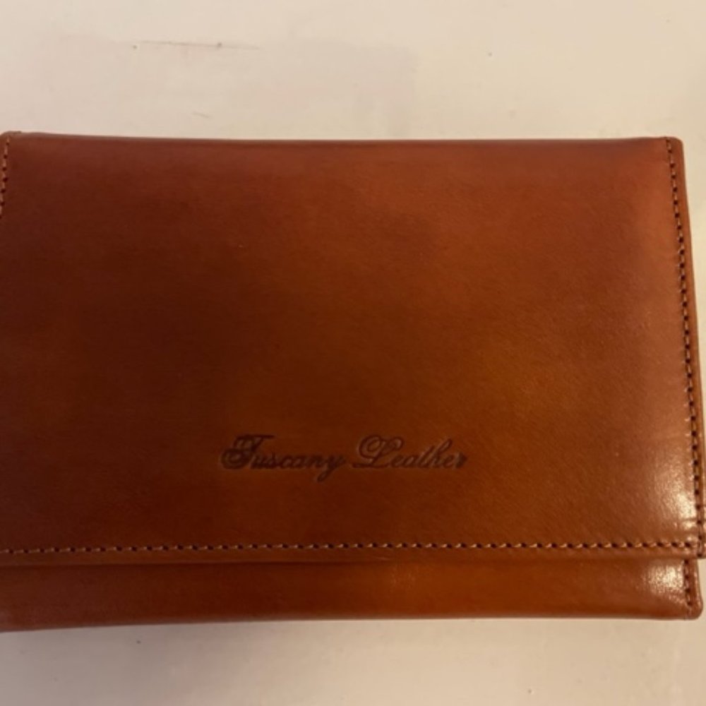 Tuscany Leather woman's exclusive tan leather 4 fold wallet NWT